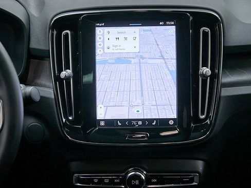 Certified 2023 Volvo C40 Recharge Core w/ Protection Package Premier image 28