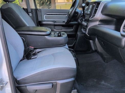 Used 2020 RAM 2500 Big Horn image 25