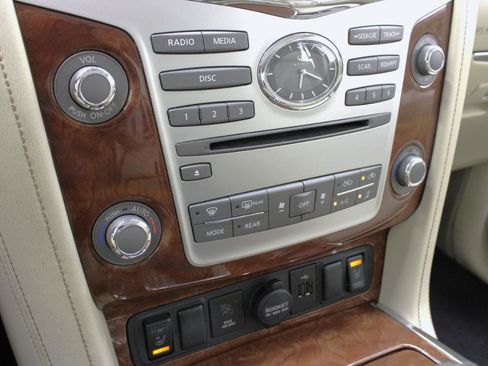 Used 2019 INFINITI QX80 Luxe w/ All-Season Package image 76