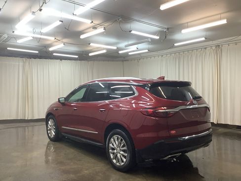 Used 2019 Buick Enclave Premium w/ Experience Buick Package image 9