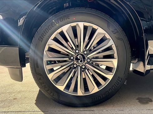 New 2026 INFINITI QX80 Luxe image 43