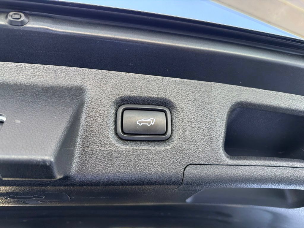 Used 2022 Hyundai Santa Fe Calligraphy FWD image 23