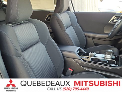 New 2026 Mitsubishi Outlander ES FWD image 32