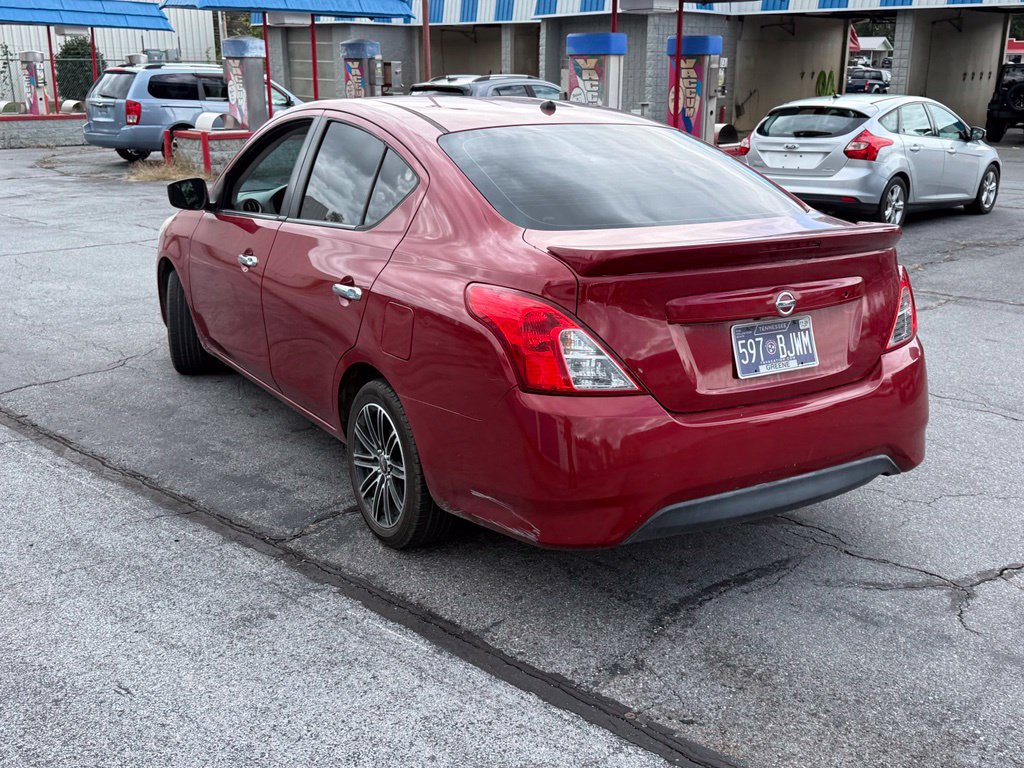Used 2015 Nissan Versa SV FWD image 7