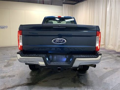 Used 2019 Ford F250 XL w/ STX Appearance Package image 4