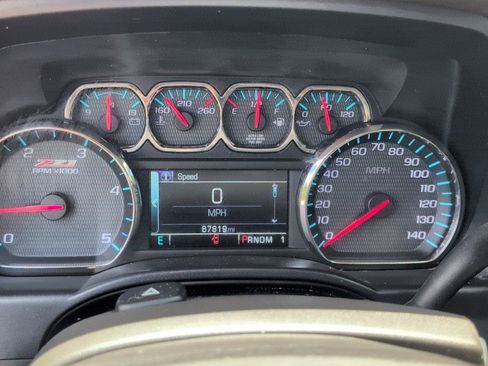 Used 2015 Chevrolet Silverado 2500 LTZ w/ Duramax Plus Package AWD/4WD image 28