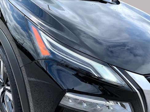 Used 2023 Nissan Rogue Platinum FWD image 28
