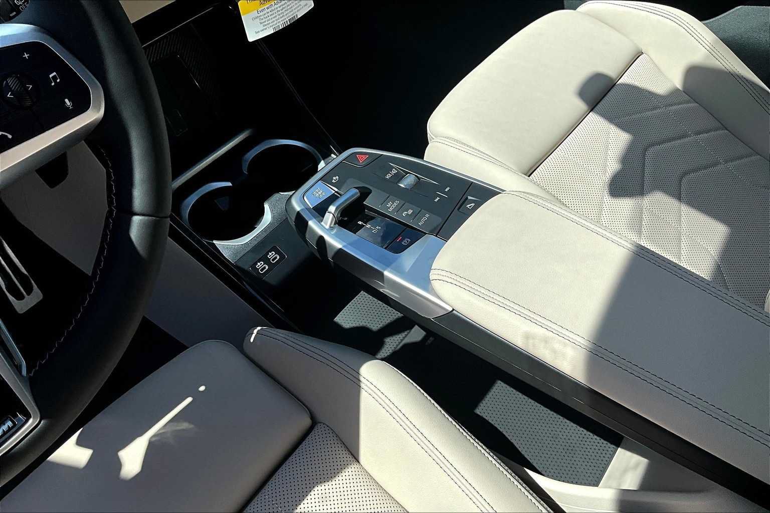 Used 2025 BMW X1 M35i w/ Premium Package AWD/4WD image 7