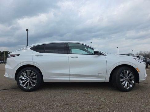 New 2026 Buick Envista Sport Touring FWD image 17