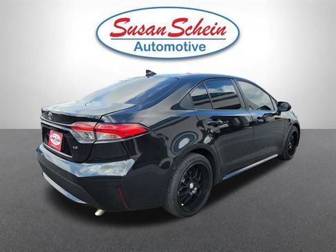Used 2021 Toyota Corolla LE FWD image 23