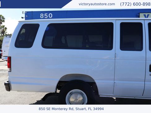 Used 2003 Ford E-350 and Econoline 350 XL image 8