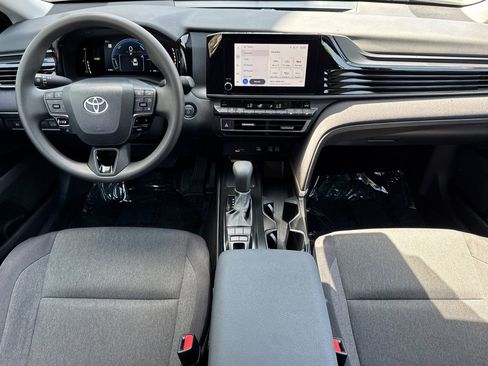 Certified 2025 Toyota Camry LE image 17