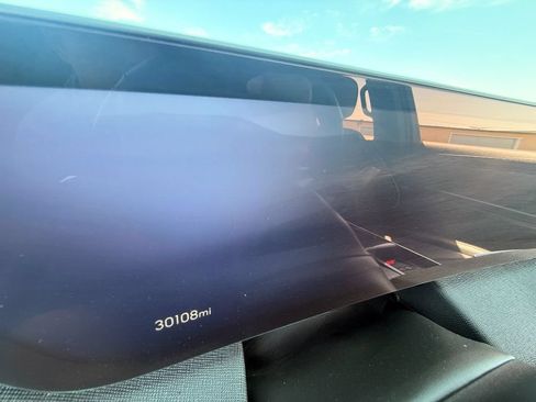 Used 2025 Buick Enclave Preferred FWD image 10
