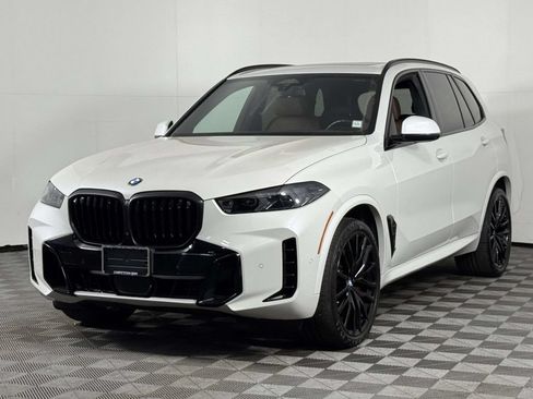 Used 2024 BMW X5 xDrive40i w/ M Sport Package AWD/4WD image 7