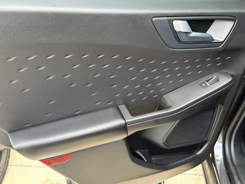 Used 2020 Ford Escape SEL AWD/4WD image 30