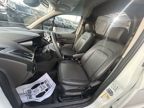 Used 2023 Ford Transit Connect XL image 19