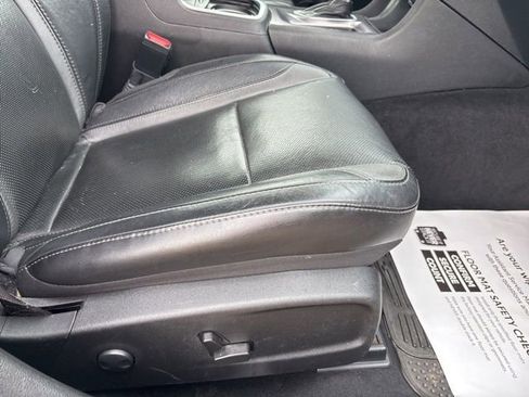 Used 2022 Dodge Charger SXT w/ Leather Interior Group image 21