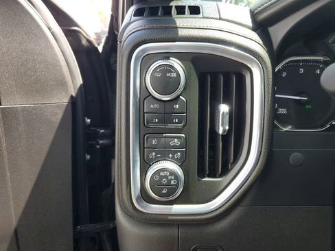 Used 2022 GMC Sierra 2500 AT4 AWD/4WD image 31