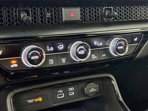Used 2025 Honda CR-V Sport Touring image 18