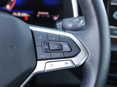 Used 2024 Volkswagen Jetta SE image 12