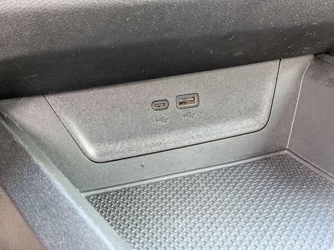Used 2025 Chevrolet Equinox LT FWD image 30