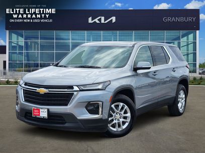 Used 2023 Chevrolet Traverse LS
