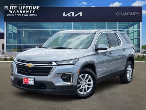 Used 2023 Chevrolet Traverse LS AWD/4WD image 1