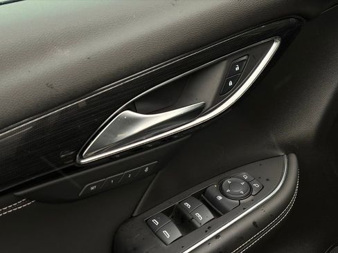 Used 2023 Buick Envision Essence image 13