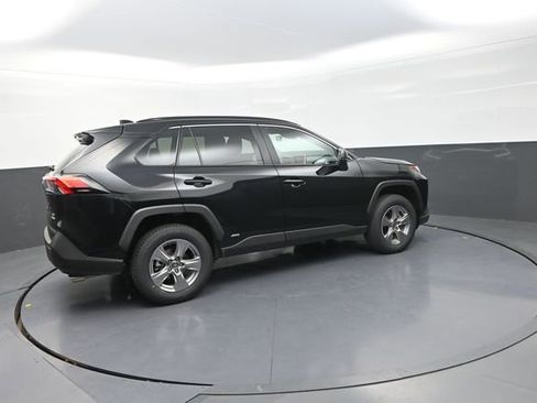 Used 2025 Toyota RAV4 LE image 10