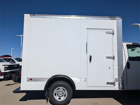 New 2024 Chevrolet Express 3500 Work Van w/ Power Convenience Package image 5