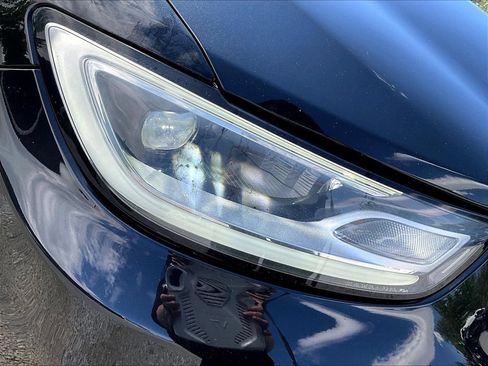 Used 2023 Chrysler Pacifica Touring-L FWD image 34