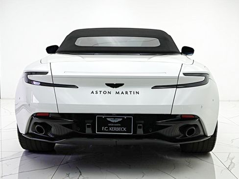 Used 2024 Aston Martin DB12 Convertible RWD image 28