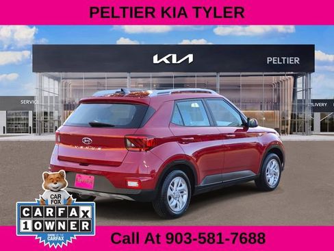 Used 2020 Hyundai Venue SEL image 7