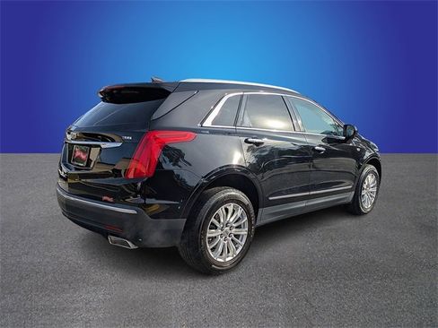 Used 2017 Cadillac XT5 FWD image 5