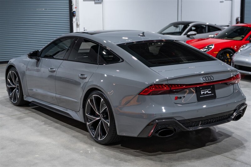 Used 2021 Audi RS 7 Sportback w/ Carbon Optic Package AWD/4WD image 4