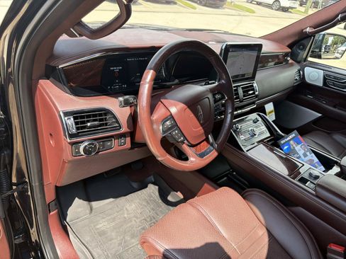 Used 2019 Lincoln Navigator L Black Label w/ Cargo Package AWD/4WD image 19