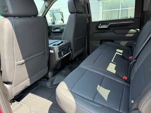 New 2025 GMC Sierra 2500 SLT w/ SLT Premium Package image 12