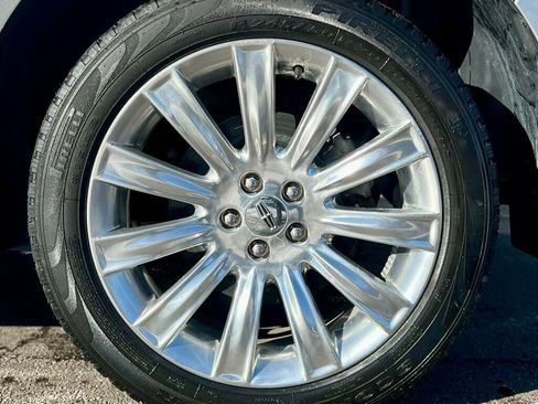 Used 2014 Lincoln MKX AWD w/ Equipment Group 102A image 26