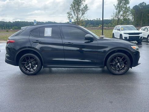 Used 2019 Alfa Romeo Stelvio Ti w/ Nero Edizione AWD/4WD image 8