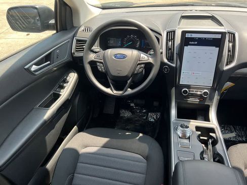 New 2024 Ford Edge SE AWD/4WD image 17