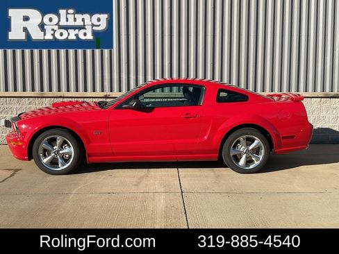 Used 2007 Ford Mustang GT image 2