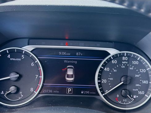 Used 2023 Nissan Sentra SV w/ All-Weather Package FWD image 9