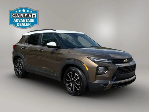 Used 2021 Chevrolet TrailBlazer ACTIV w/ Convenience Package FWD image 3