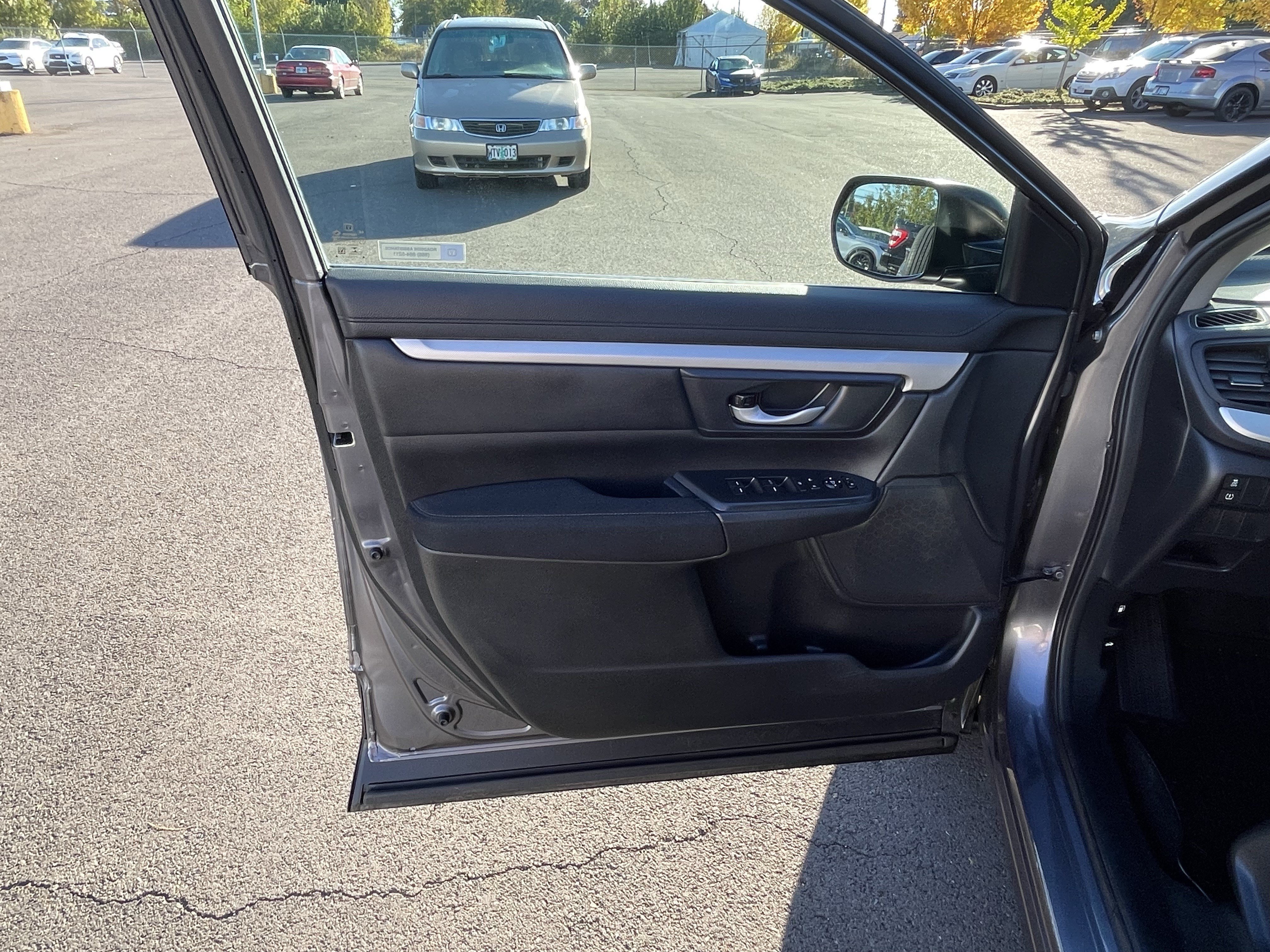 Used 2018 Honda CR-V LX image 16