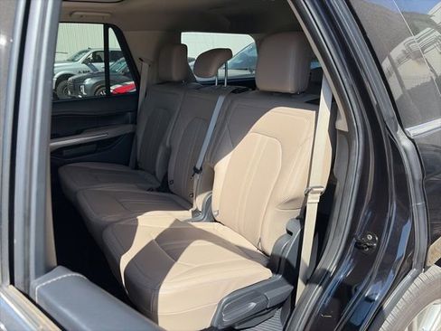 Used 2024 Ford Expedition Limited image 8