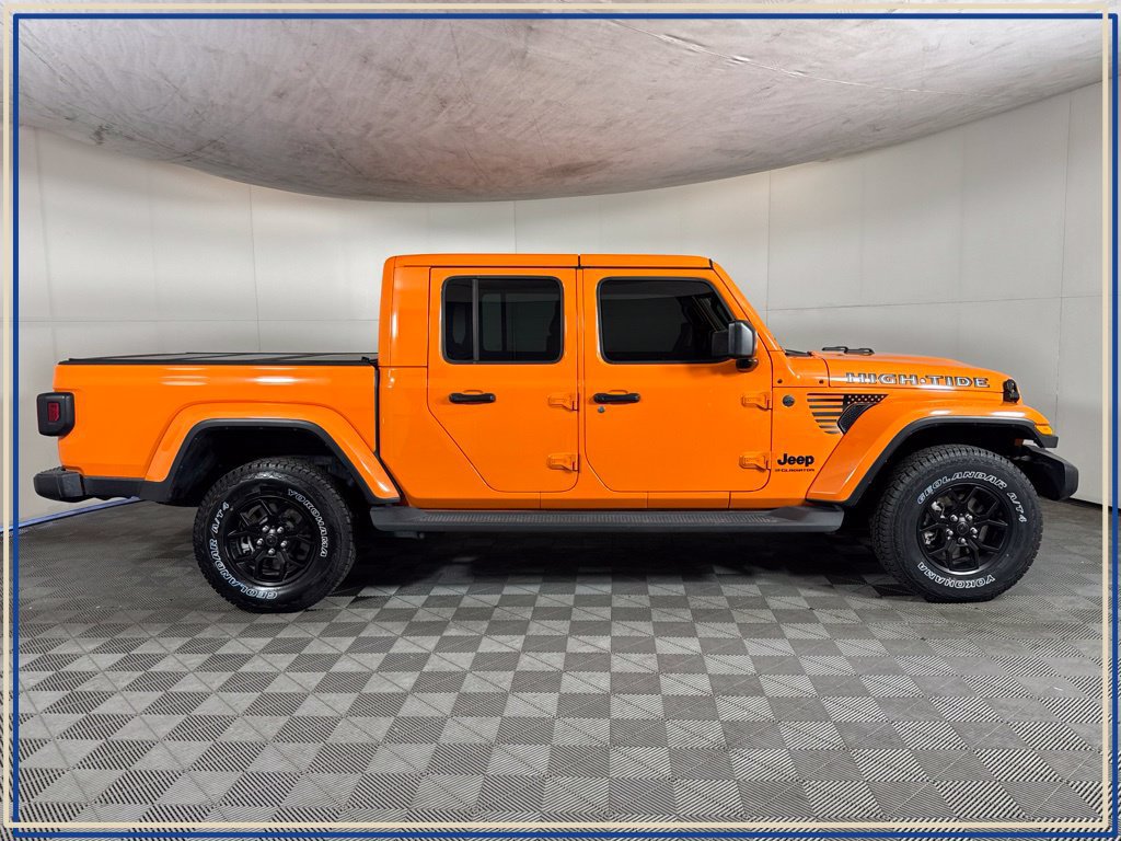 Certified 2025 Jeep Gladiator Sport AWD/4WD image 8