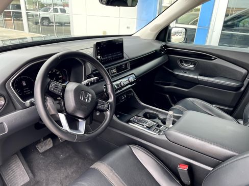 Used 2023 Honda Pilot EX-L image 11