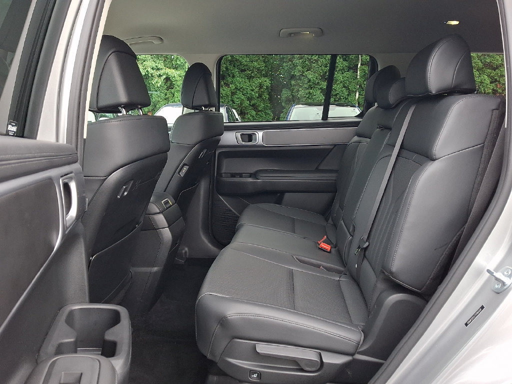 Used 2026 Hyundai Santa Fe SEL AWD/4WD image 12