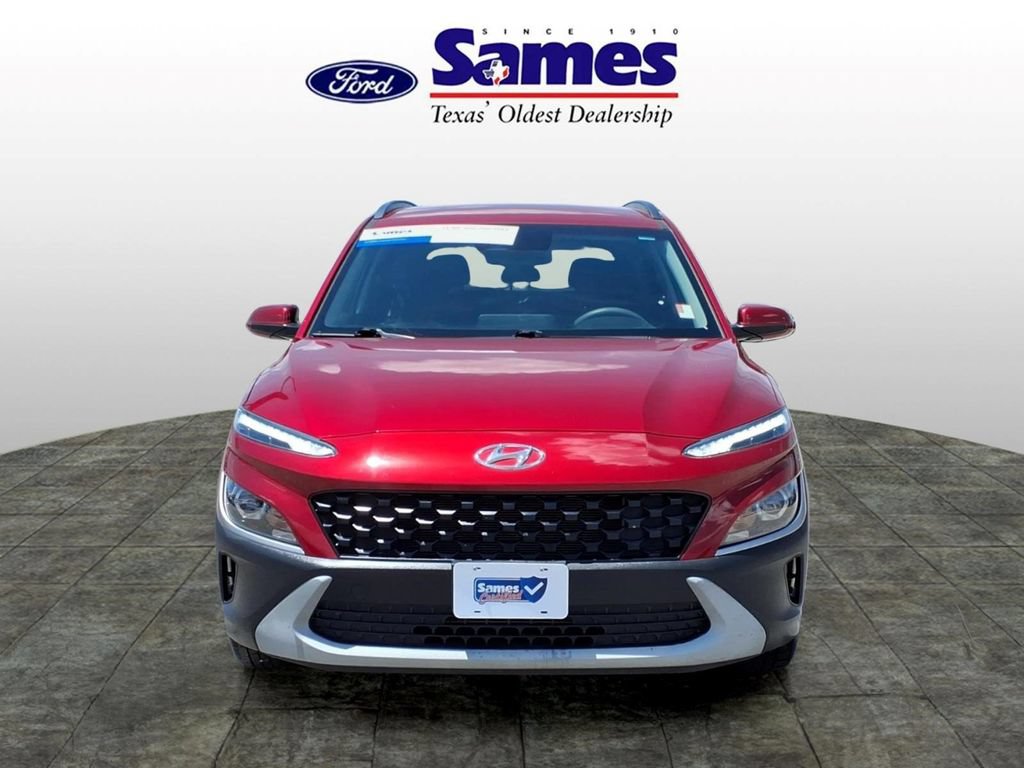 Used 2023 Hyundai Kona SEL w/ Cargo Package FWD image 2