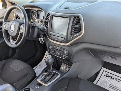 Used 2016 Jeep Cherokee Latitude image 19